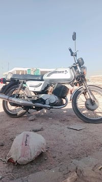 ام زد • ٢٥٠ • كهربائيات