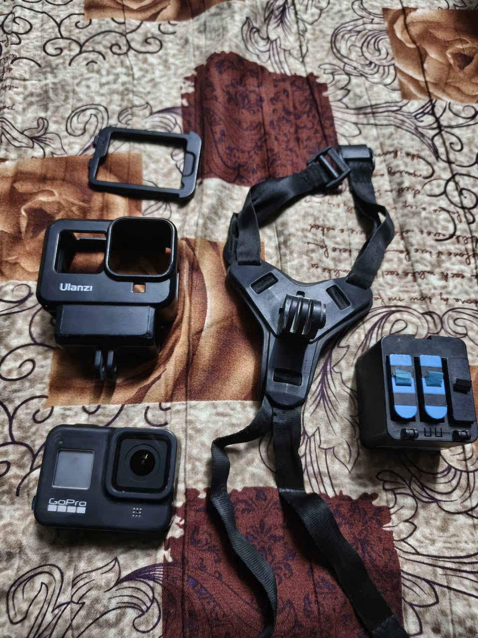 للبيع كاميرا كوبرو هيا وملحقاته 3 بطاريات جيل 8 شغاله كلشي مابيها ليريده يراسلني خاص او وتساب ‏‪***********‬‏
سعر 250 الف
