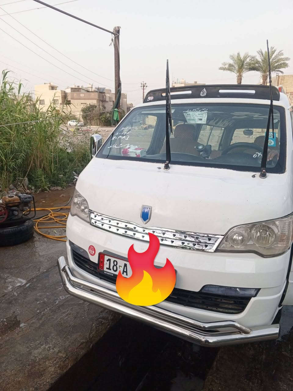 جنبي للبيع السياره نضيف خير من الله
مكينه وضفيره وعقل مال فتون جديده السياره بدون صبغ 

السعر 98وبيه مجال للانتواصل ***********
