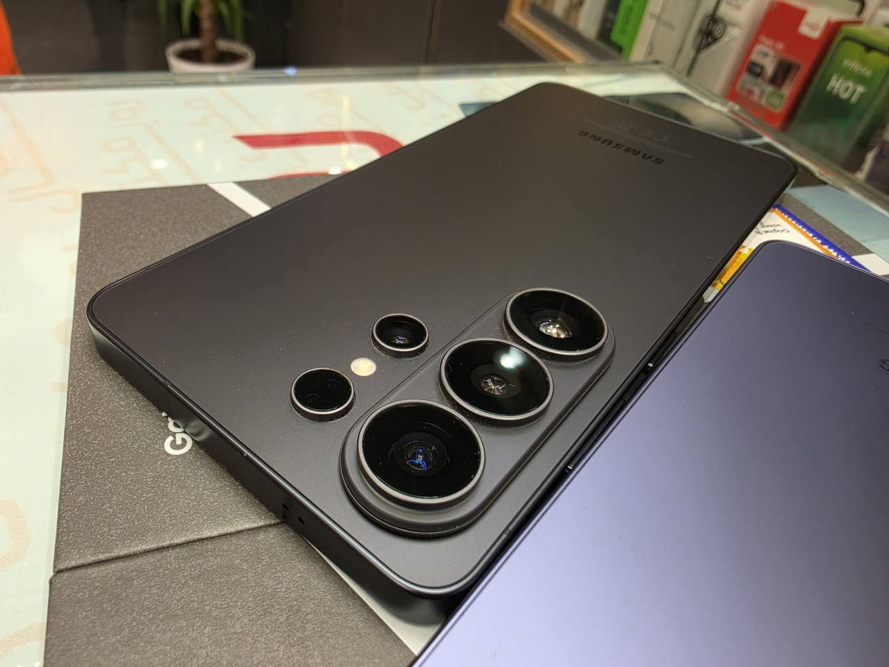 اس26الترا ٢٥٦ • ابيض اسود نيلي • ضمان ٧ايام