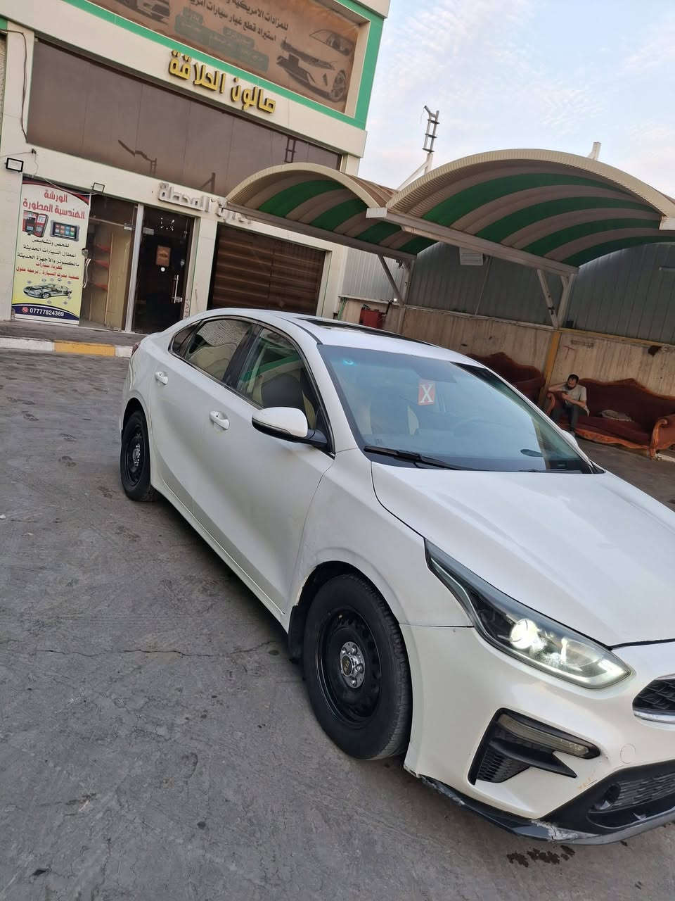 السلام عليكم كيا سيراتو 2019 خليجيه بيها دحجات ومصلحة مكينه كير تبريد حداده سياره فول مواصفات فتحه اشاير مري  سنويه جديده تحويل مباشر البدي غير مكفول اخوان سعرها مناسب ب99 ورقه مكاني البصرة القبلة ***********
