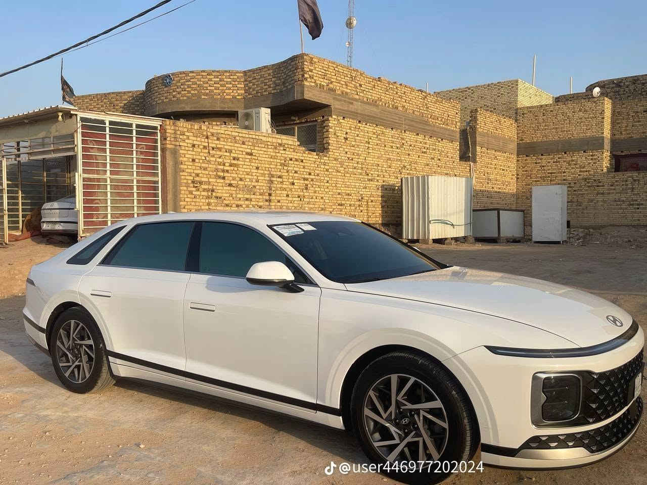 السلام عليكم هونداي ازيرا 2023 غاز فقط
فول موصفات سياره جديده جدا أو وكفاله
محرك ٦ سلندر 
بصمه 
كشنات جلد 
تدفى تبريد كشنات
حساس امامي خلفي
شاشه متصله كار بلي
تبريد شاشه
شاحن واير ليس
كير تعليك
4كامرات محيطيه
كشن سايق خزن ميمري
كشن هزاز وتدليك
جنطه كهرباءالسلام عليكم هونداي ازيرا ٢٠٢٥ خليجي  بانزين فقط 
وكاله بعده بل ضمان ماشيه ٦٠٠٠ فقط فول موصفات سياره جديده جدا أو وكفاله
محرك ٦ سلندر 
بانوراما
بصمه 
كشنات جلد 
تدفى تبريد كشنات
حساس امامي خلفي
شاشه متصله كار بلي
تبريد شاشه
شاحن واير ليس
كير تعليك
٤ كامرات محيطيه
كشن سايق خزن ميمري
كشن هزاز وتدليك
جنطه كهرباء
لد خلفي
تشغيل عن بعد
لايت زنون عدسه متحركة
مري جانبيه قلاب ويه لبك
جام أتو 
اناره داخليه محيطيه
شفتات ستيرن 
نضام ترحيب 
للتصال***********
لد خلفي
تشغيل عن بعد
لايت زنون عدسه متحركة
مري جانبيه قلاب ويه لبك
جام أتو 
شفتات ستيرن 
نضام ترحيب 
للتصال ***********
