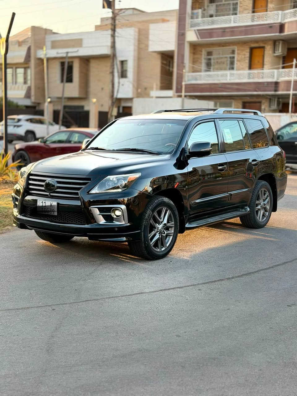 السلام عليكم
السلام عليكم

لكزس 2014 LX570 خليجي بريم 
مكفولة من كلشي

فول موصفات 

بصمه-فتحه-راداد-كامير-كشنات تدفئه وتبريد -ستيرن كهربائي-صندوق شفط _جكات _داخل مشمشي 

سياره جهازه  من كلشي وجديده 

مكان بغداد 
للاستفسار ومعرفة السعر الاتصال :***********
