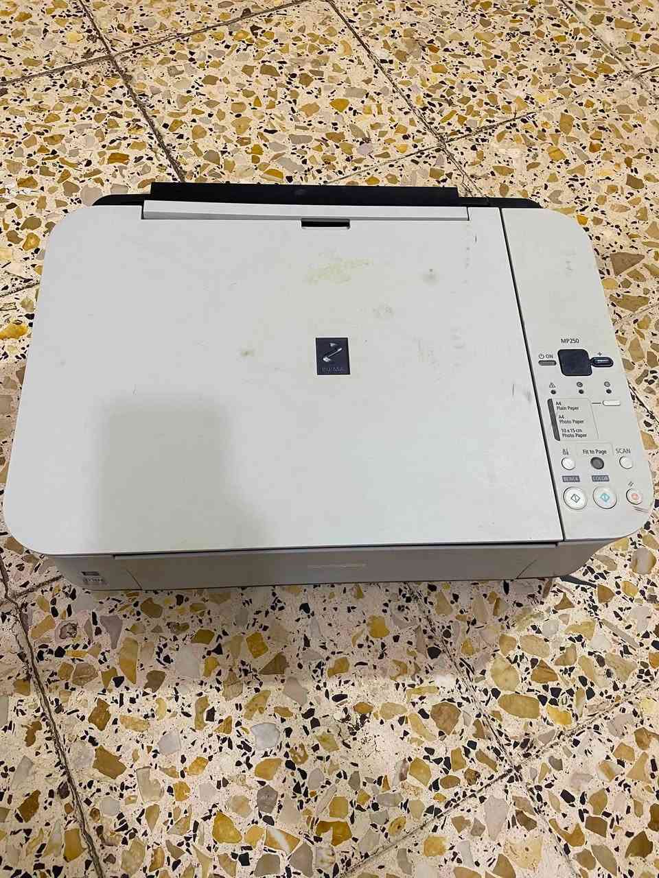 طبعات ثنين يشتغلن للبيع عنوانهن  رقمي ***********ماعرف سعرهن قيم وخذهن
