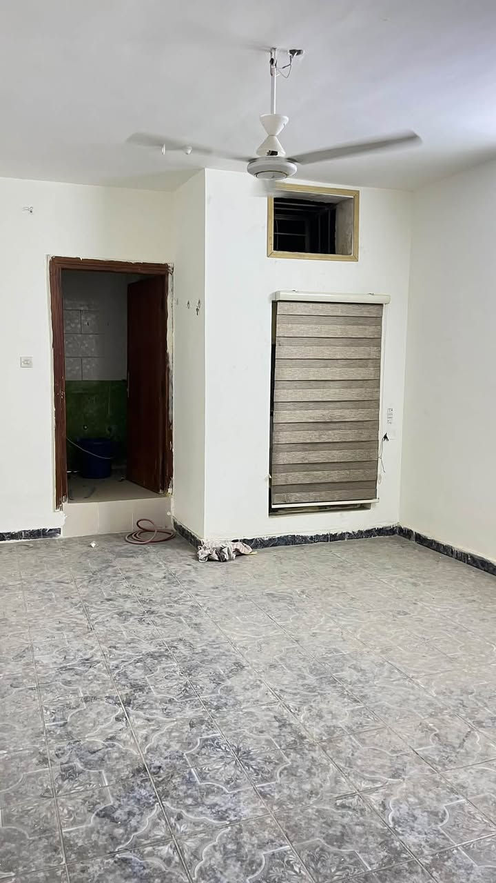 طابق أول • ١ غرفة • جديد ونظيف