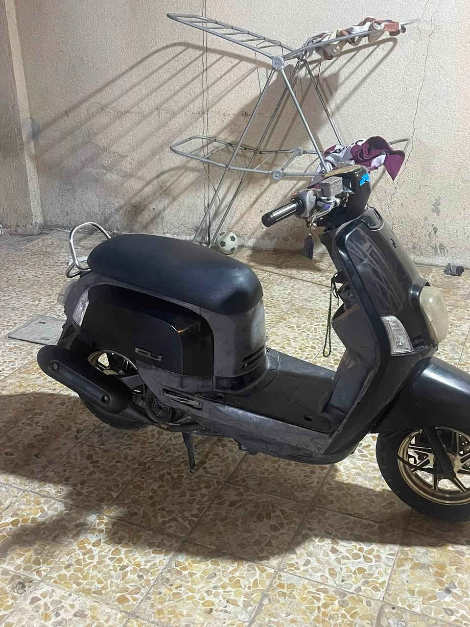 السلام عليكم دراجه ماكس بوليسي للبيع دراجه نضيفه مكينتهه ما مفتوحه كفراتهه بلاديه كهربائيات كلهه شغاله لسعر 775وبيهه مجال مكاني بصره الابله رقمي ***********
