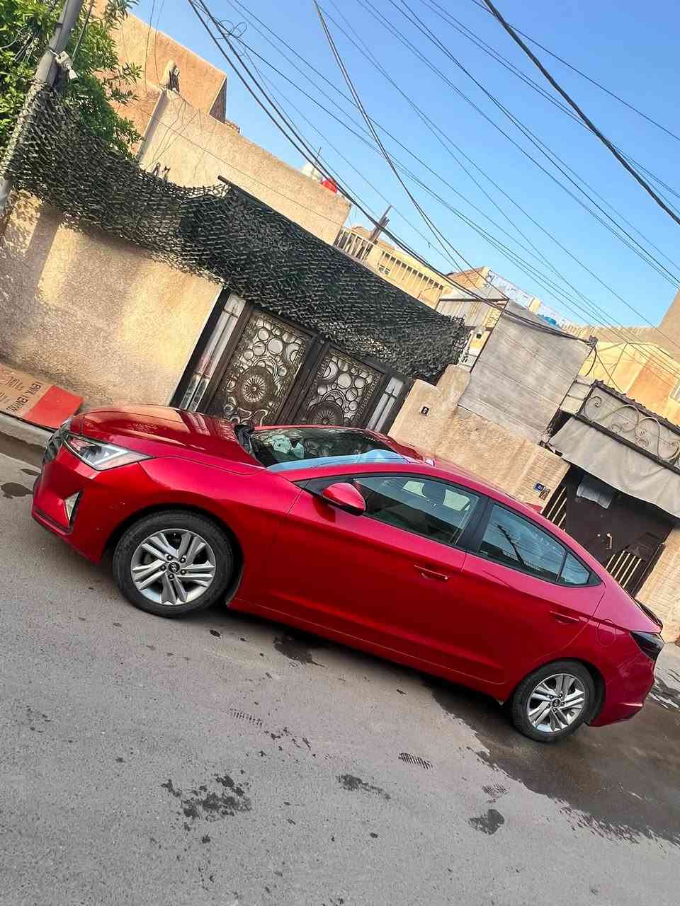موديل 2020 وارد امريكي النترا
رقم اربيل سنوية بأسم شركة
ماشيه 70 الف ميل 
كير و محرك وكهربائيات مكفول 
صبع مابيها بس البنيد اصبعين موضح كلشي بالفيديو
صور الحادث مال اميركا مرفقه 
بدون ايرباك بدون صبغ 

مواصفات
رادار امامي
مودات قيادة (سبورت نورمل وسمارت)
تحديد مسار
شاشة كبيرة
مثبت سرعه
كامرة خلفية
رادار جانبية
نظام كار بلي ايفون وسامسونج 
تحكمات ستيرن جهتين
نظام اتصال وحاكية
نقطة العمياء
منظومة زنون
لد امامي
وباقي المواصفات المعروفه 
نقصها فقط اي بي اس ملغي وسنويه منتهيه باقي مكفول وكامل 
السعر 125
للتواصل 
***********
***********

مكاني بغداد / المعالف او الكراده شارع الصناعه

