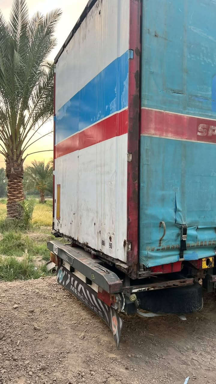 البيع مقطوره خاشوكه
قفل حاويه
مجر سلايت
 جوبلس برميل
حجم تاير 19ونص
طول 7/75متر
رتفاع 3متر
جاهزه كبل الشغل 
بدون منفيس 
عنوان واسط دبوني 
***********
