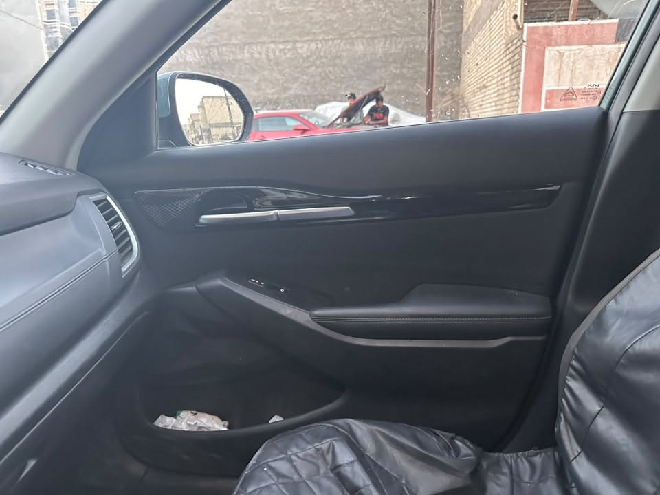 السلام عليكم 
كيا سلتوس 2025. للبيع 
رادار امامي جانبي 
كشنات جلد 
حساسات خلفي
كامره دواره
قياده شبه ذاتيه 
مانع تصادم
بصمه 
فور ويل 
السعر والتفاصيل الاتصال او المراسله واتساب
***********

