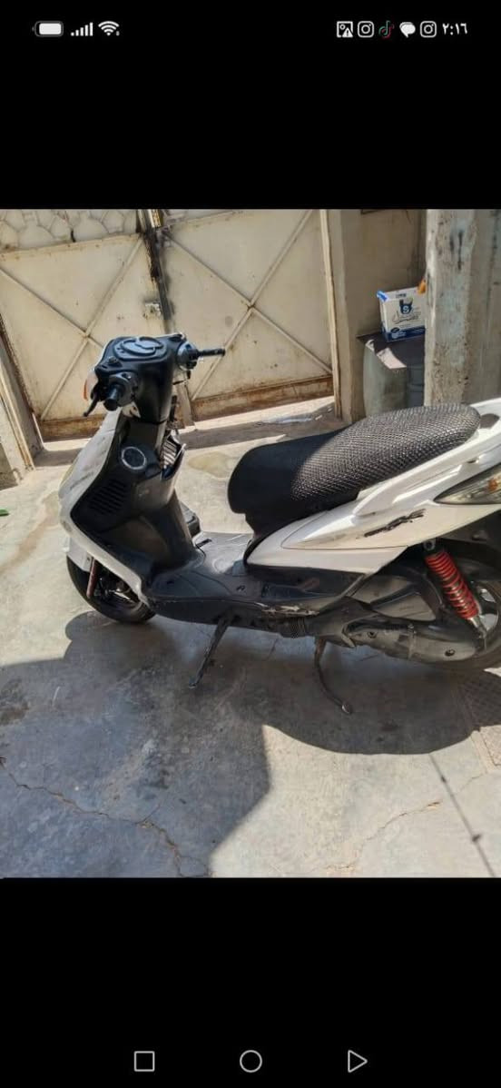 سلام عليكم دراجه للبيع سكنس فحل مجفته كابريتر 140 لسعر ٥٠٠
***********
