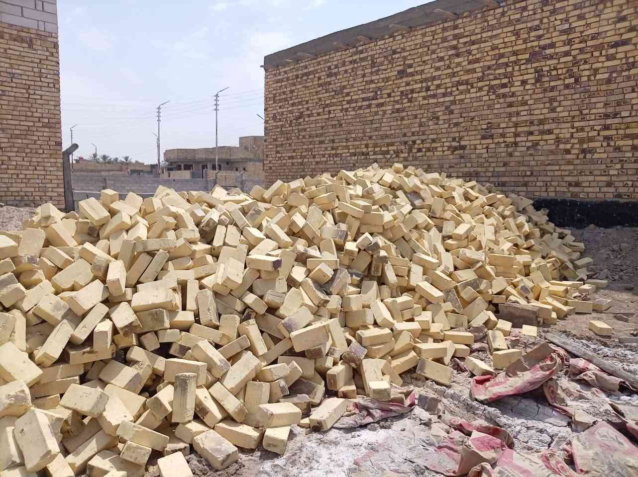 ياالله يتوفر طابوق نوعيه ممتازه يتوفر حمل4000و 7000 و8000 الاتصال *********** بأسعار تنافسيه
