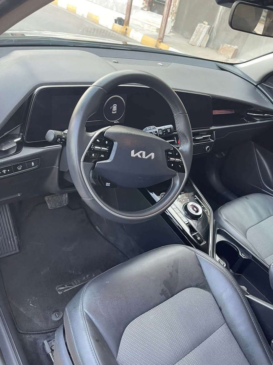 KIA  NIRO  EV Electric 2024
📍السيارة موجودة في  بغداد للتواصل 

السعر: 140 ورقه 

***********

كيا نيرو  كهرباء 2024

اللون :- اسود

 الموديل 2024

المسافه المقطوعة  44m 

مرقم بغداد  

 

     👇👇👇الاضافات 👇👇👇

  تقطع بالشحنة  500 كيلو   

• شاشة كبيرة نفكيشن 

• كاميرا خلفية

• كراسي مدفيه  

   كراسي كهرباء 

• كراسي جلد 

• رادار امامي

• مانع تصادم

• محدد مسرب

• تصحيح مسار 

• رادار جانبي

• رادار خلفي

 شاحن وايرلس 

• حساسات جانبية

 حساسات خلفية 

• نظام Auto Park 

• مثبت سرعه

• مانع انزلاق

• تحكم طارة

• تدفئه مقود

• شاشة اعطال

• بصمة تشغيل

• بصمة أبواب

• دخول ذكي

• مري كهرباء

   باب خلفي كهربائي

   هاند بريك كهربائي  

• حساسات مانع تجاوز

• نقطة عمياء

• نظام قيادة ذاتية 

• اضوية اماميه زنون LED

• اضوية خلفيه LED

• كشافات ضباب LED

• نظام ECO + TRIP 

• اوامر صوتيه

• نظام GPS + خرائط

• نافيجيشن

• 3 أنظمة قيادة (eco, ev, sport) 

• بلوتوث

• مدخل USB + AUX 

 ويل قياس 16

 كنديشن مركزي امامي خلفي 

  

🚗🚗 حادث السياره فقط دعاميه اماميه بدون صبغ بدون دواخل  كفاله على السونار
