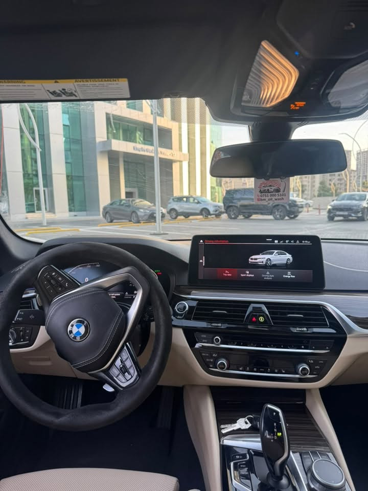 للبیع 
Bmw 530i 2021
وارد امریکي کلین تایتل بدون سبغ
ماشیة 67 الف میل
رقم شاصي.  WBA53BH0OMWX16488
لل استفسار عل واتساب  ***********
