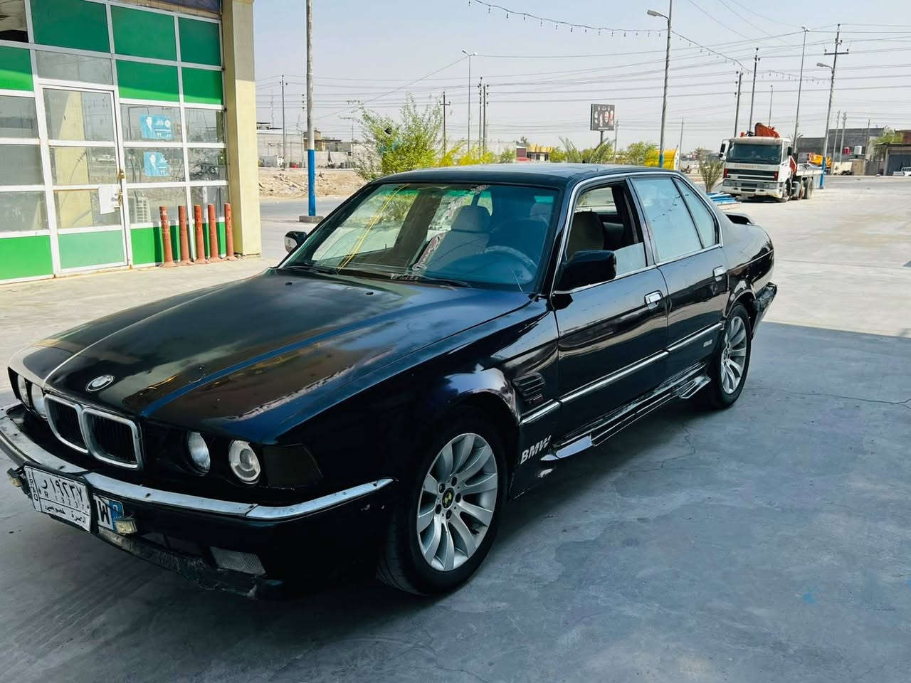 بي ام موديل 91 حجم 735i بجم العريض كير ومحرك مفتوح 3.5بلاد توني مسويهن رقم بصره بسمي تحويل ثاني يوم سنويه نافذه حداده جديده تخم ويل طخم تاير صبغه ام الوان كهربائيات شغاله سنتر لوك السعر 27وبيها مجال المكان بصره الدير ***********
