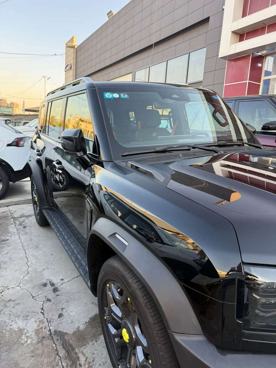جيتور T2 2025
محرك ٢٠٠٠ تيربو
 خليجي ماشيه ١٨ الف 
باسمي شخصياً 
داخل زيتوني حزام برتقالي ، كراسي كهرباء ، حساسات امامي خلفي ، كامرات ٣٦٠ درجة ، تبريد قطعتين ، شاشه كبيرة ، تشغيل عن بعد 
مكان السيارة بغداد
* ملاحظة / السيارة بيهة pdr بلجاملغ الامامي الايسر 
السعر ٣٦،٦٠٠ وبي مجال للشراي
***********
