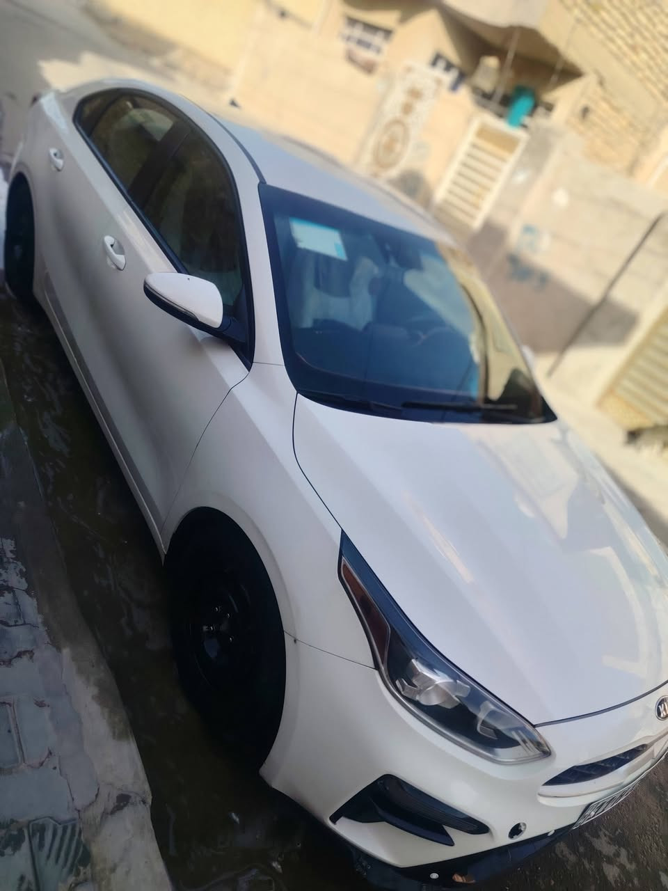 سلام عليكم كيا فورتي موديل 2019سياره وارد امريكي بسمي مكينه 2000دوش كير ايتي  ضربته خلفي صندوك بدون ارباك وبل عراق بيه 2 قطعتين وشوي بل بنيد سياره ماشيه 81 سعر 115 رقمي ***********
