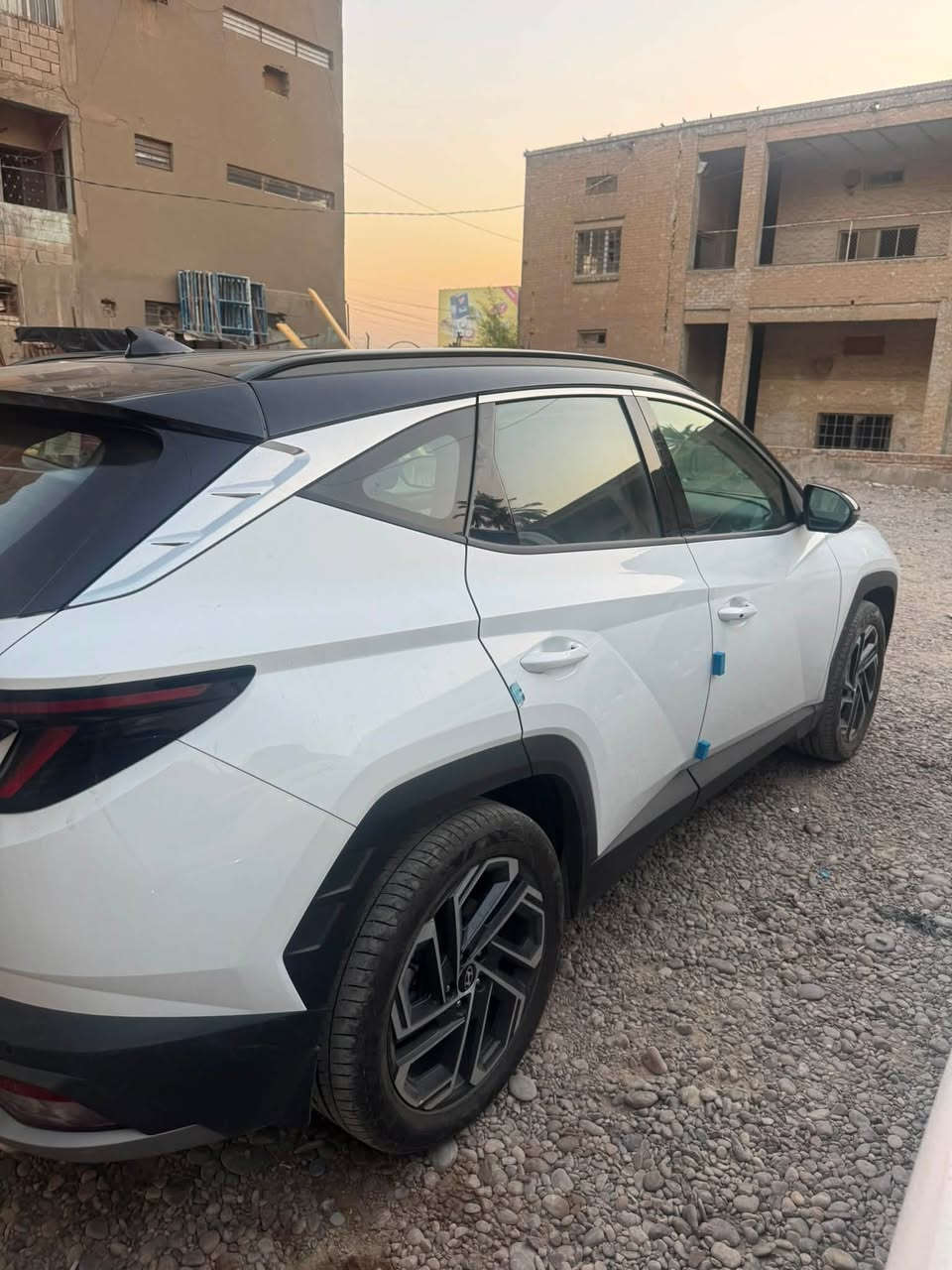 توسان خليجي فول توكلرموديل 2026 كشنات كهربائي تبريد حساس خلفي امامي بغداد ***********
سعر 230$ مكفوله
