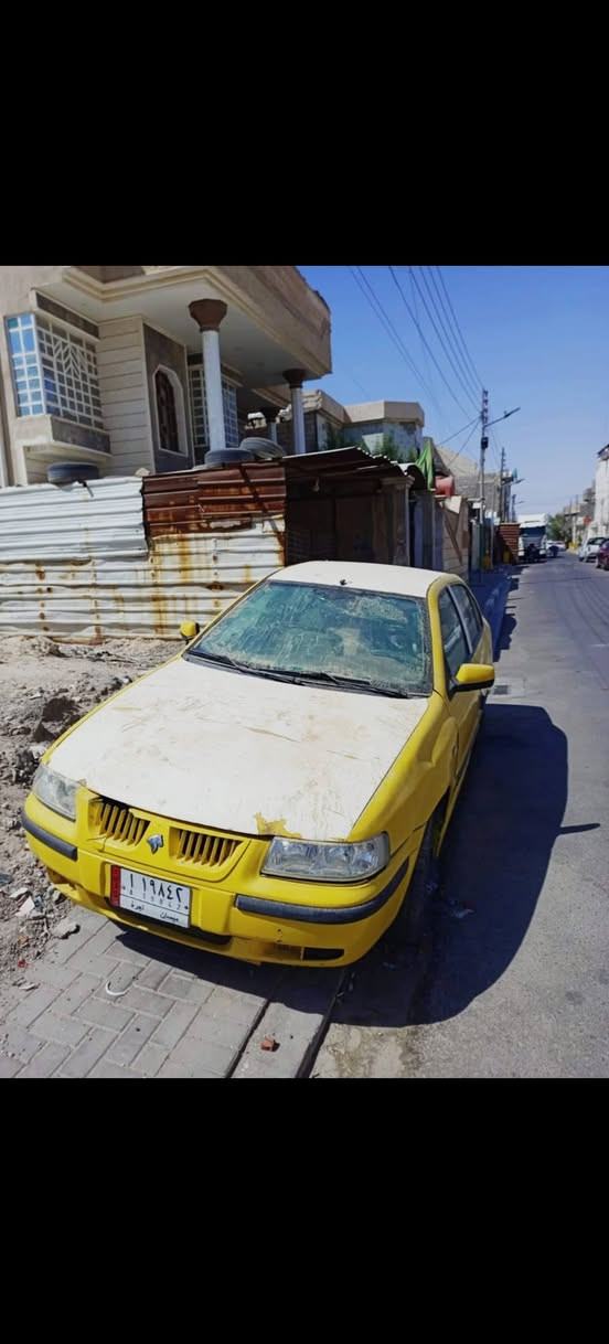السلام عليكم سياره سمند موديل 11 سياره جير جديد حداده حلوه تبريد شغال لايت زنون اقفل لك السياره عشائر وسارقه راعيها ما واصل له السياره فقط ماكينه قائمه عظمتها كلش حلوه قفلها من الاخير ثمان ورقات قفل قفل سعر8 مكان السياره البصره بالخصيب***********
