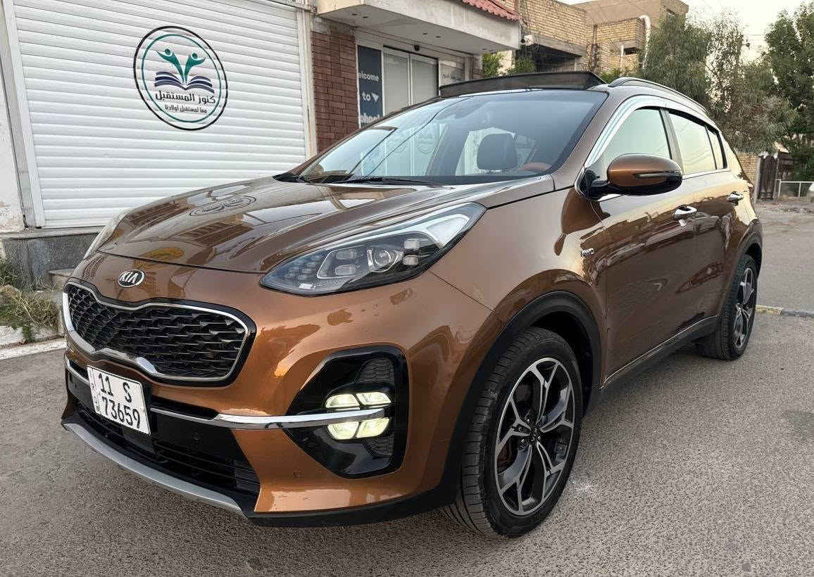 السلام عليكم…
Kia Sportage SX

موديل: 2020

الرقم: بغداد

المحرك: 2.0T-GDI

المواصفات:

* الفئة SX فول سبورت بانوراما

* كير 6 نمر

* بصمة تشغيل

* بصمات أبواب وجنطة

* سايد بريك بصمة

* نظام ترحيب عند الاقتراب

* شيفتات سرعة

* مثبت سرعة

* توقف ذاتي

* 3 وضعيات قيادة (نورمال، اقتصادي، سبورت)

* رادار أمامي وخلفي

* حساسات أمامية وخلفية

* نقطة عمياء

* كاميرا تدور بحركة المقود

* المرايا شفط كهربائي

* إشارات بالمرايا

* الجنطة شفط كهربائي

* جنطة ذكية تفتح عند الاقتراب

* كشنات أمامية كهربائية

* كشنات جلد

* كشنات حار / بارد

* تدفئة مقود

* نظام مناخ منفصل

* مقود حرف D

* تحكم جهتين بالمقود

* شاشة أعطال

* شاشة كبيرة

* أوتو دم

* نظام منحدرات

* مانع انزلاق

* تحديد مسار

* ويل 19

* بدلات نيكل

* 8 سماعات دمام

* نظام حكاية

* 12 وسادة هوائية في الجسم والكشنات

* شاحن وايرلس

* 3 منافذ طاقة ومنفذ USB

* LED ليلي نهاري

* بروجيكتورات

* اريل نكفيشن

* 4 ويل كروم

* ماشية 70.000
السعر من الاخير 17000 $ يعني 170 ورقة 
بغداد الكرخ 
***********
