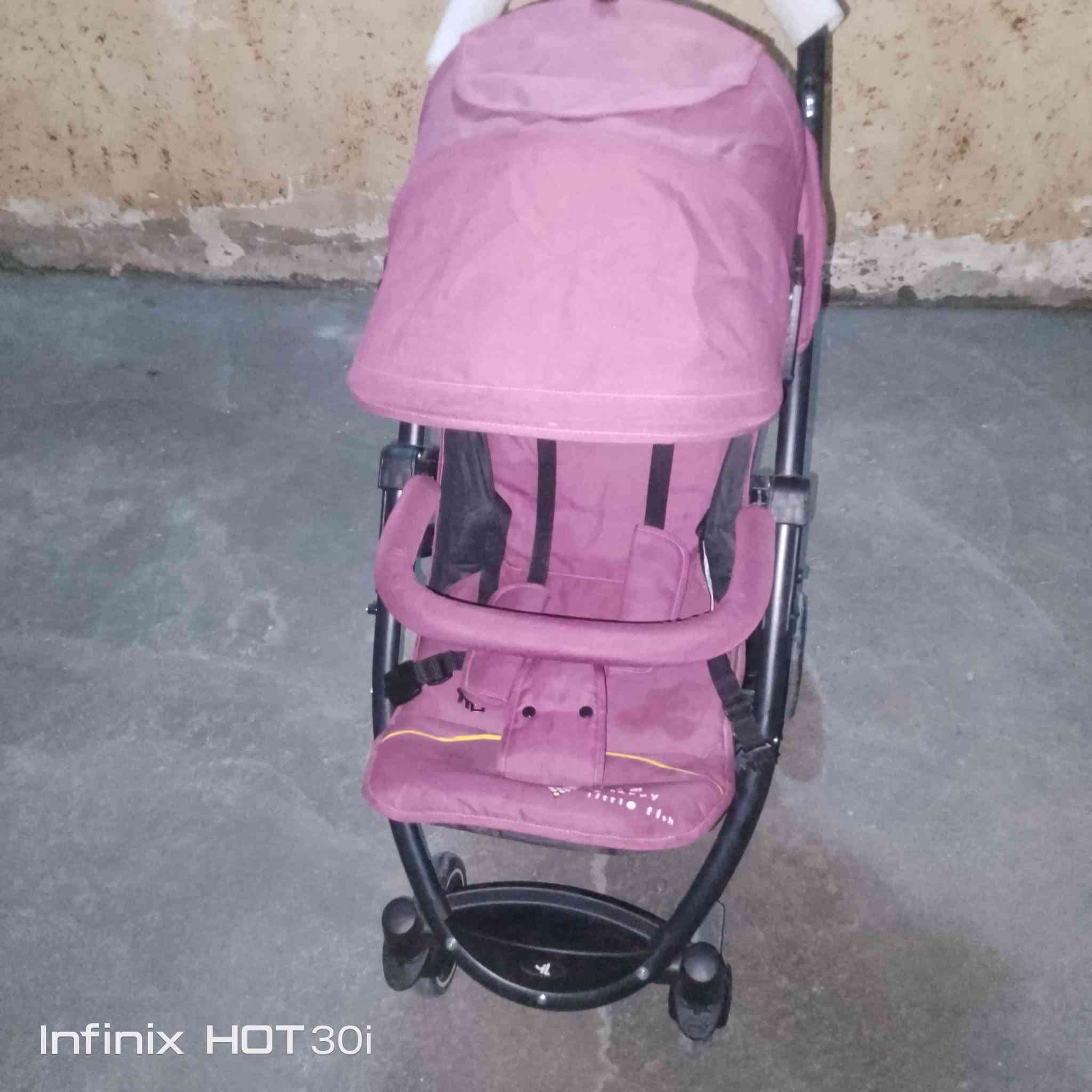 عربانه أطفال للبيع جديده
مامستعمله عنوان الزعفرانيه ‏‪***********‬‏
