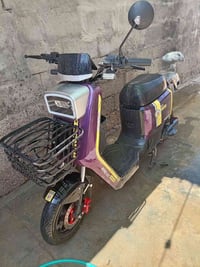 شحن R7 • مستعمل ٣ أشهر • بطاريات فول