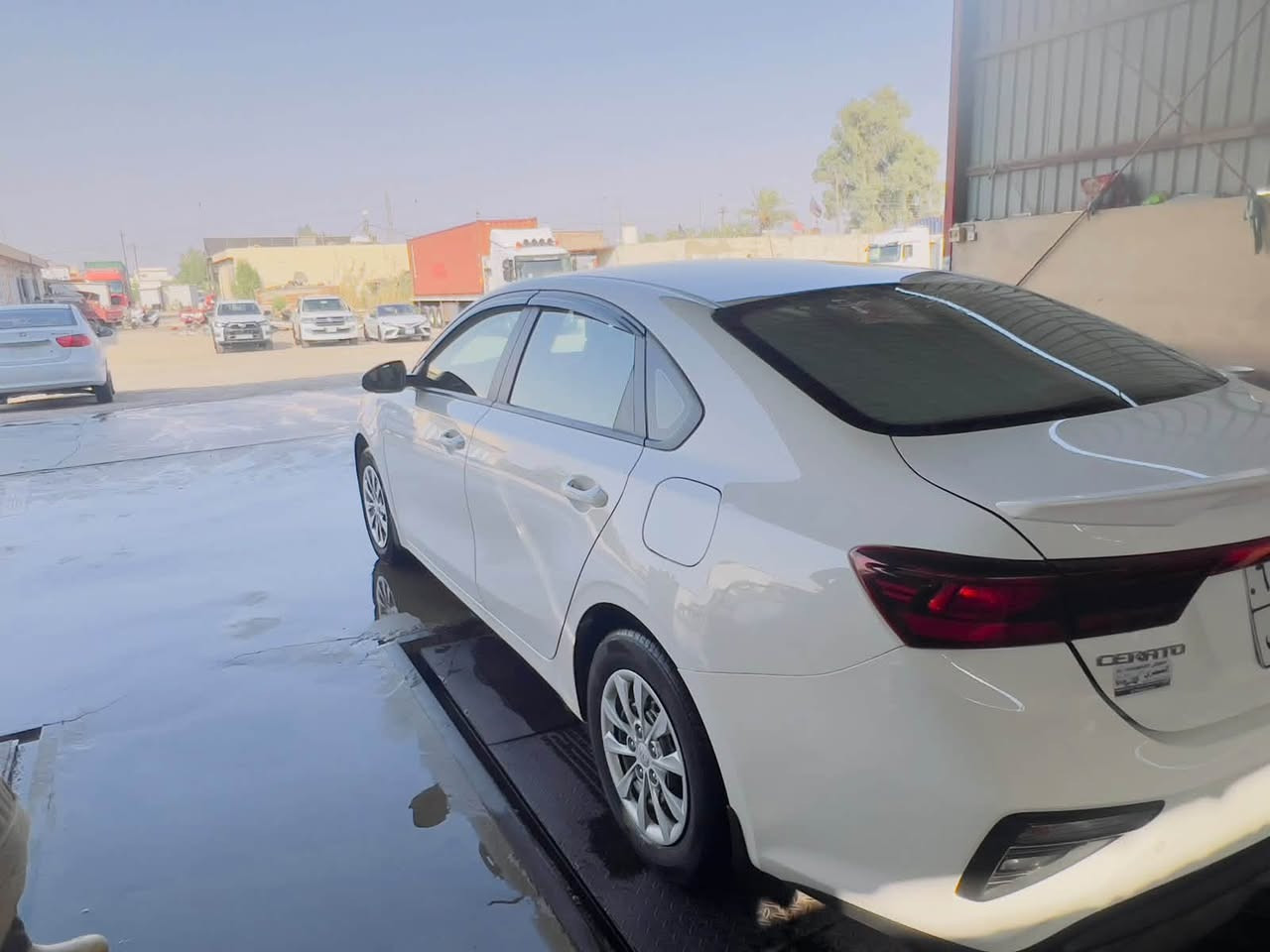سيراتو 2021 اربيل باسم شركة تحويل او وكالة سيارة بيها بارد موضح بالصورة وصبغ جاملغ امامي كد شبرين باقي كفالة عامة ماشي 180 حقيقي مكان واسط الصويرة المزرعة استفسار اتصال ☎️ *********** اتصال فقط مكلف بالنشر السعر 142 وبيها مجال حك جيتك
