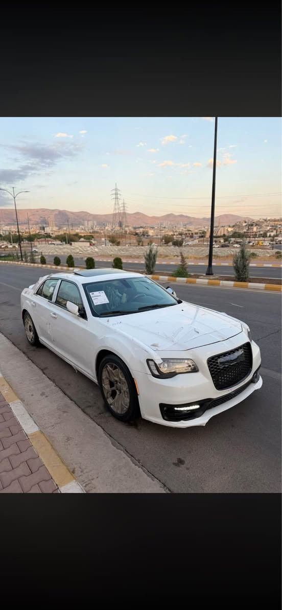 ۆبامە ٢٠١٩ بڕاوە C300 قەپات مواسەفات
کۆدی بۆکراوە کێشەی نیە 
گێڕو مەکینە بەشەرت 
***********
سلێمانی السليمانية, العراق
