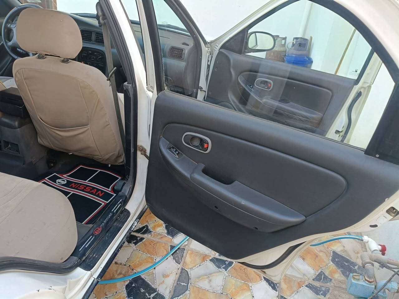 السلام عليكم كيا كريدوس موديل 95 بلادي كير اتو تبريد ثلج لاصرف ولابخار دفتر بانزين موجود سعر 45 ورقه بي مجال طيبين مكان سياره كركوك شوراو هده رقمي ***********
