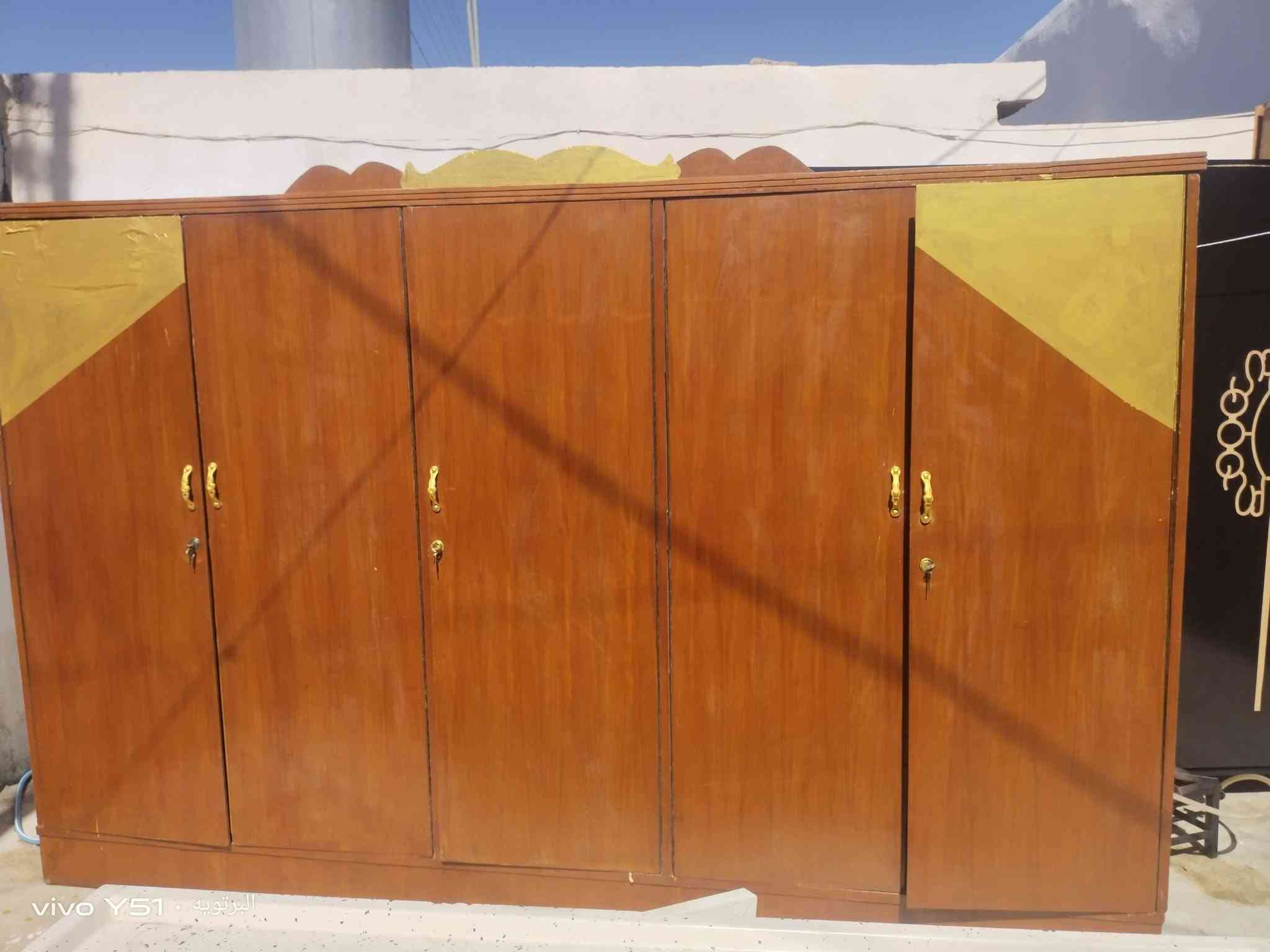 غراض منزليه للبيع مكان طوز خرماتو حي عصرية قرب مدرسه سفين سعر خاص او رقم/***********

نص مكتوب في الصور:
- vivo Y51 • البرتويه
- vivo Y51 · البرتوبه
- vivo Y51 ● البرائوىه
- vivo Y51 ● البرتويه
- vivo Y51 البرونوه
- vivo Y51 • البراونه