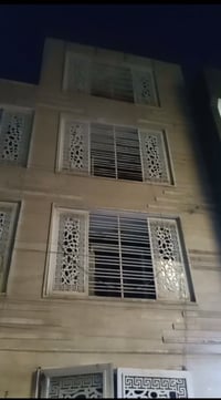 زيونة محلة 710 • ٣ طوابق • كراج