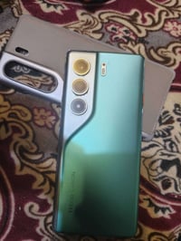 تكنو كامون 40 برو • ٢٥٦ جيجا • ٢٤ جيجا رام