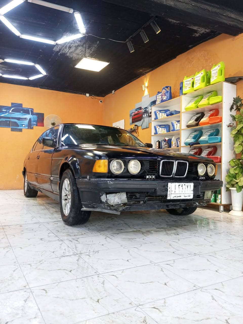 السلام عليكم بي ام ٧٣٥ بسعر مناسب اصولي محرك راس الثور ٣٠٠٠ حلوه او سعره حلو اتصل او تدلل ***********
