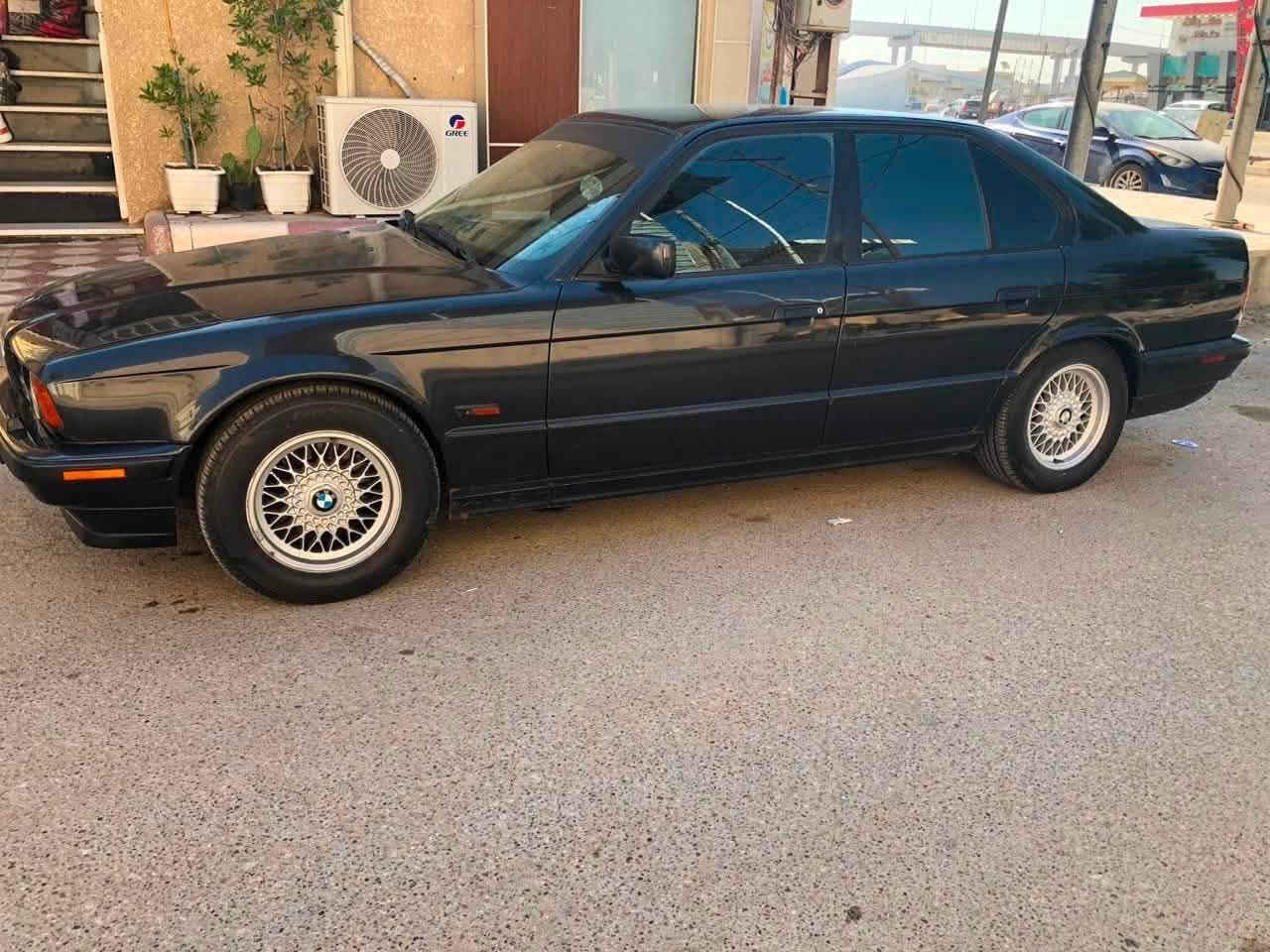 بيم 525 وارد يايابني اصل وفصل موديل 90

تبريد شغال فول كهربائيات كله شغال محرك وحدايه مكفولات 

مصبوغه عام سنويه ساقطه صارله سنه 

سياره بأسمي تحويل ثاني يوم 

سياره متعوب عليه  سعره 57 

مكاني بابل حله
***********
