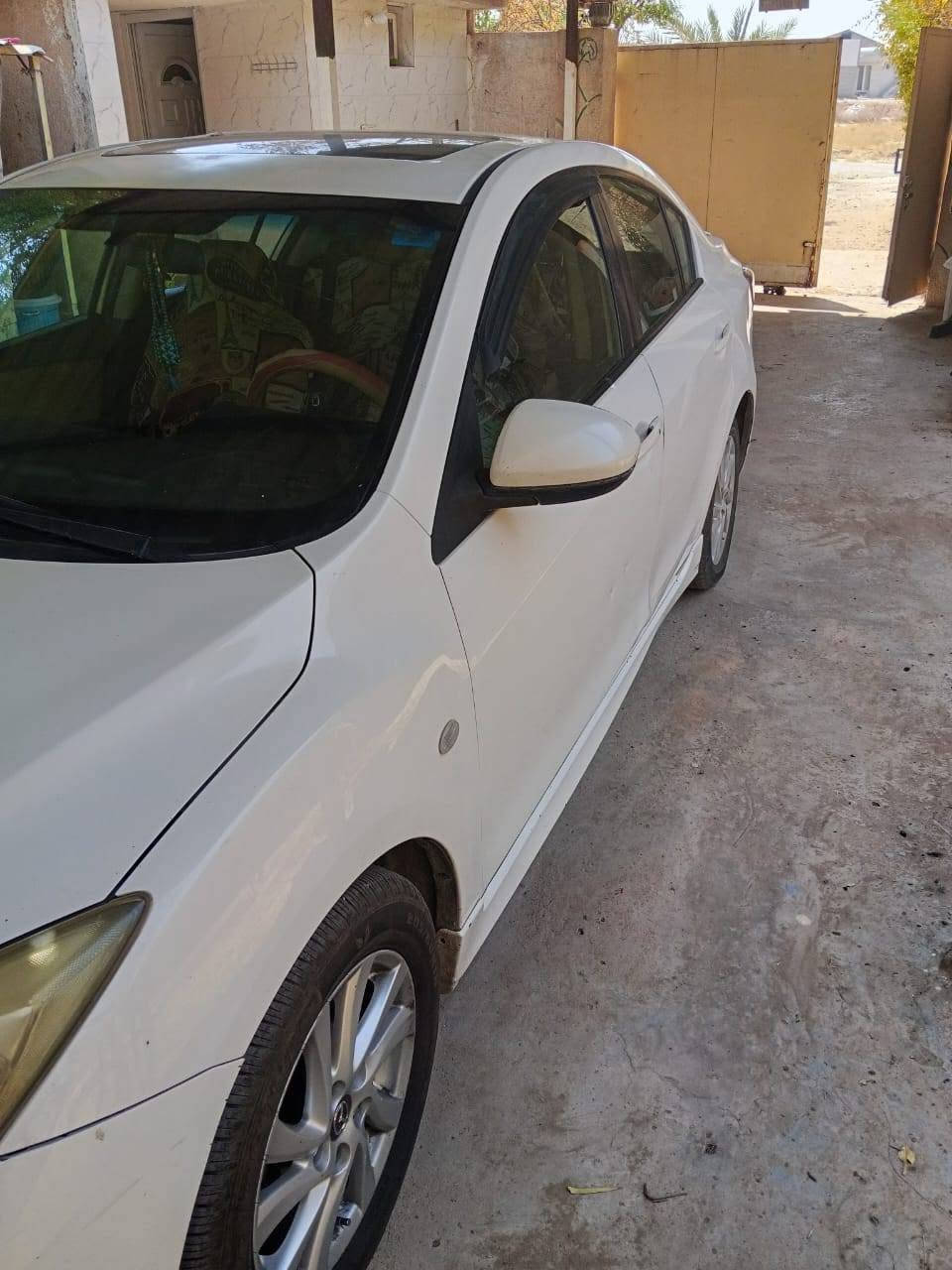 ت سلام عليكم مازده زوم 3 خليجي موديل 13 فول بصمه ملك الاعتماديه محرك 1600 سياره لاصبغ ولا شي مراوس مع سي 200 من 15 وفوك ميهم اذا 3600او 2400 سياره شرط مكانه بغداد السياره بسمنا هم رقم جديد
