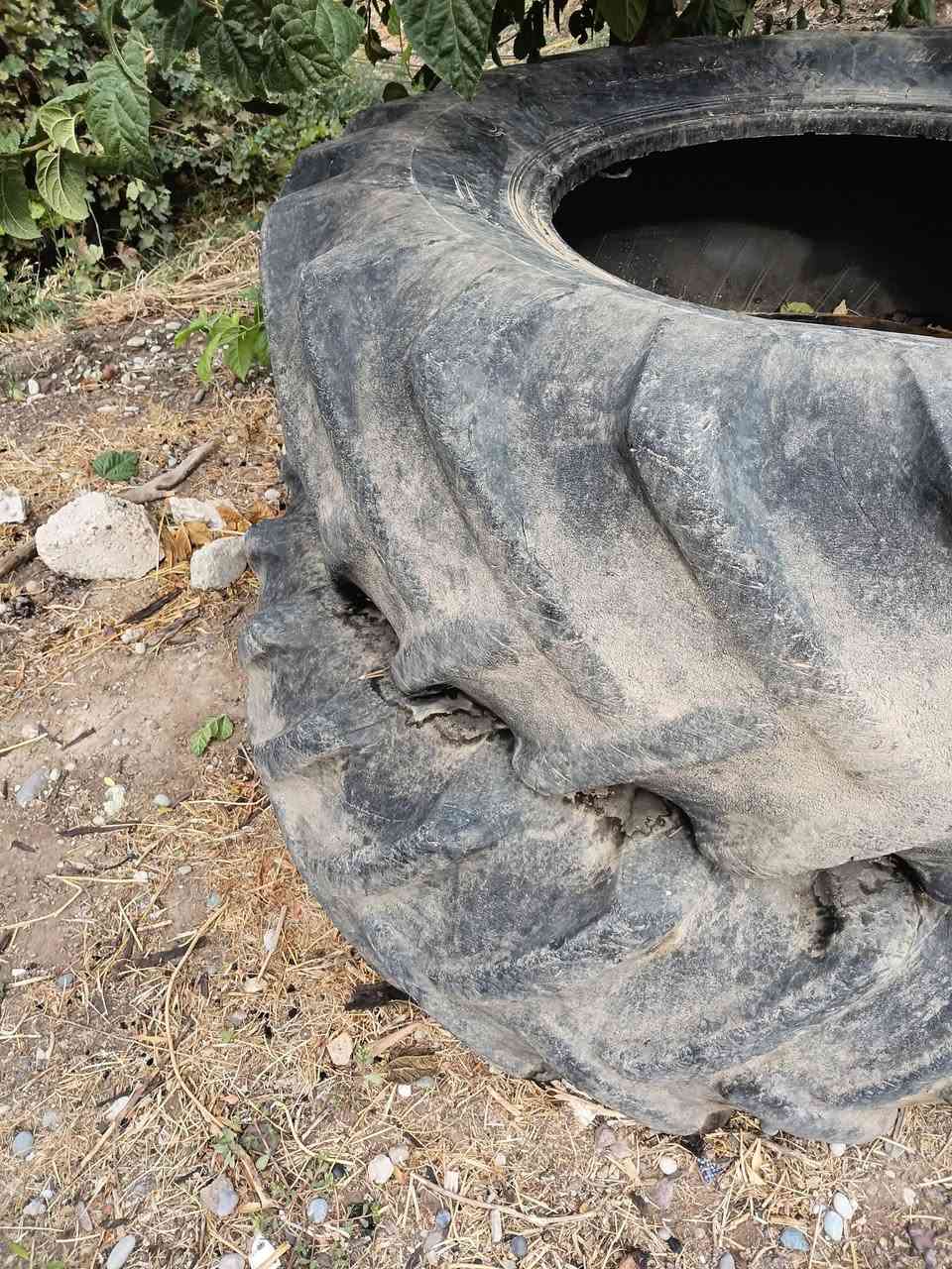 للبيع • قطع غيار • مکان بردەرش