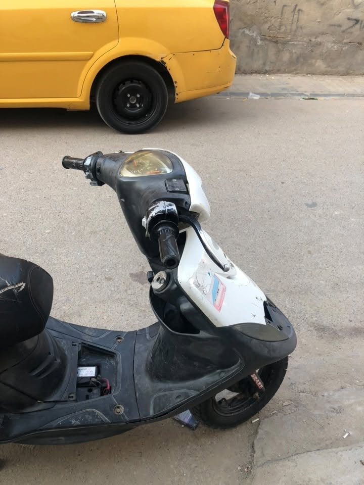 ماكس عدله مفتوحه كهربائيات كله شغاله لايت عالي ناصي زنون دراجه لاتنقيص ولاتبخير عوزه بس سلف  كفر كدام موجود سعر 450بيهه مجال ***********
