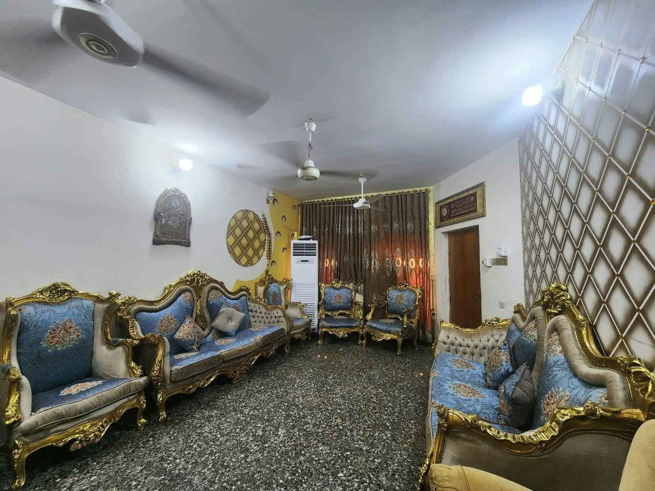 طقم ١٠ مقاعد • زان دمياطي • مطعم بورق ذهب
