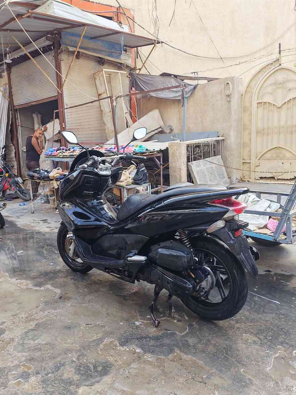 سلام  عليكم بي سي  أكس  جيل اول. دراجه حلوه   مال جناي  محرك مفتوح   وراجع  وكاله  شرط    حرف A  مواصفات  ١٥٠   دراجه. شلعه معدل فول ستفسار عله رقم ***********
