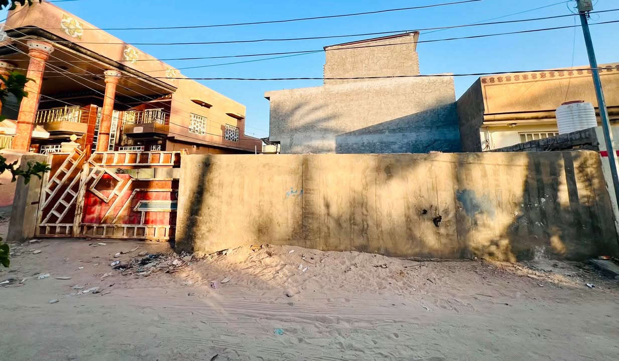 🔥 عرض عقاري مميز | قطعة أرض للبيع 🔥
• 📍 الموقع: الحلة - نزلت سعد بيجو (قريبة جداً عن الشارع العام)
• 📐 المساحة: 160 متر (ركن + مسيجة)
• 📏 الواجهة: 14 متر | الشارع: 9 متر
• 📜 السند: طابو زراعي 25
• 💰 السعر: 38 مليون (وبيها مجال)
• 📞 للاتصال والواتساب: ***********
🏡 عقارات باقر البديري
