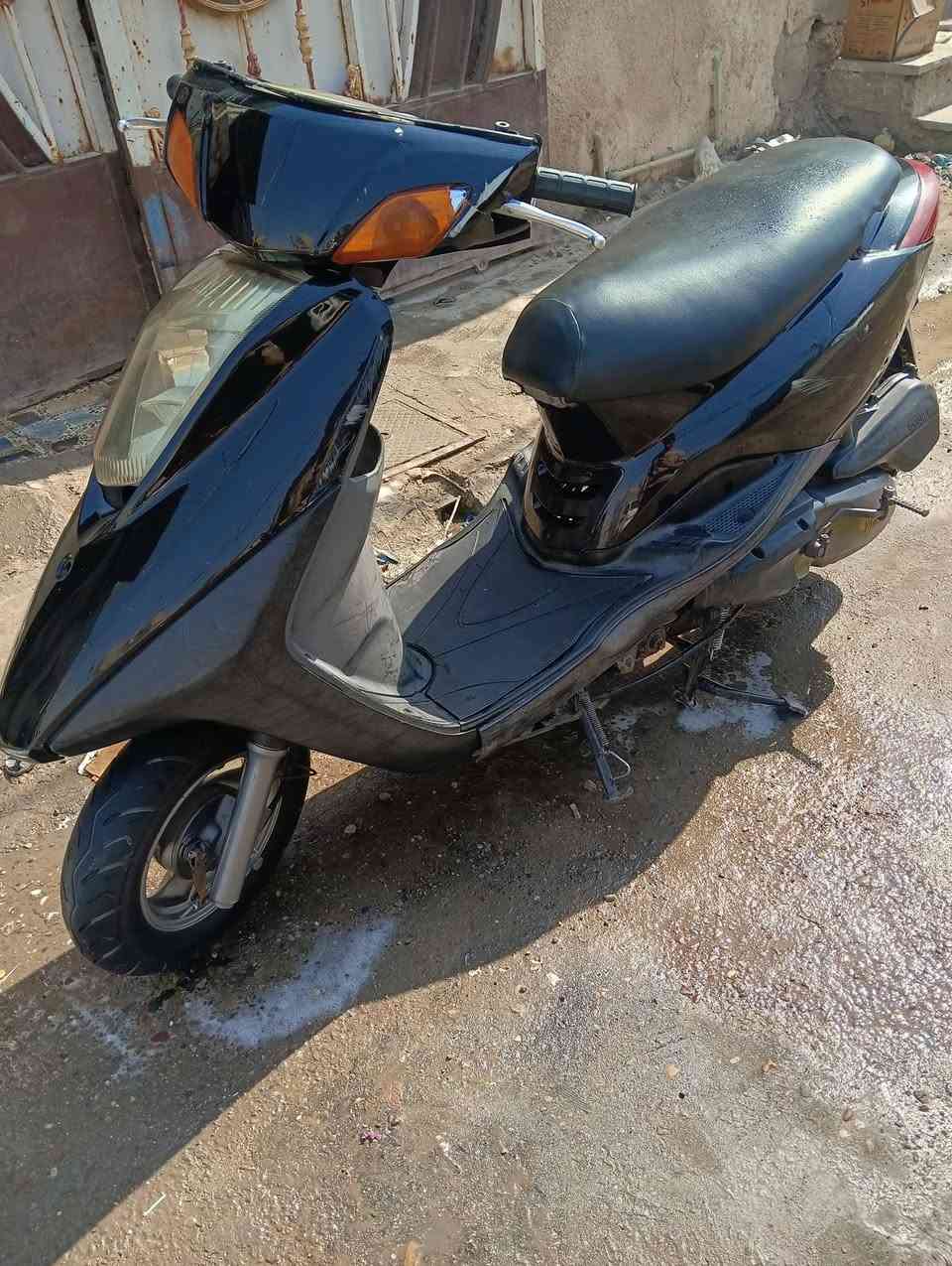 .
السلام عليكم  متاحه بريز مرأوسه فقط بأنوع السكنس جميعآ النضافه شوفت عينكم والمحرك لاا تبخير ولاا تنقيص كابريتر اوراقه كأمله السبايدر ماله موجود نقصه الوحيد كهربائيات فقط فجئه وطفن وشغلتهن سهله  للتوضيح مرأوسه فقط شعندك سكنس دز  
مكاني بغداد  مدينة الصدر 
رقمي***********

