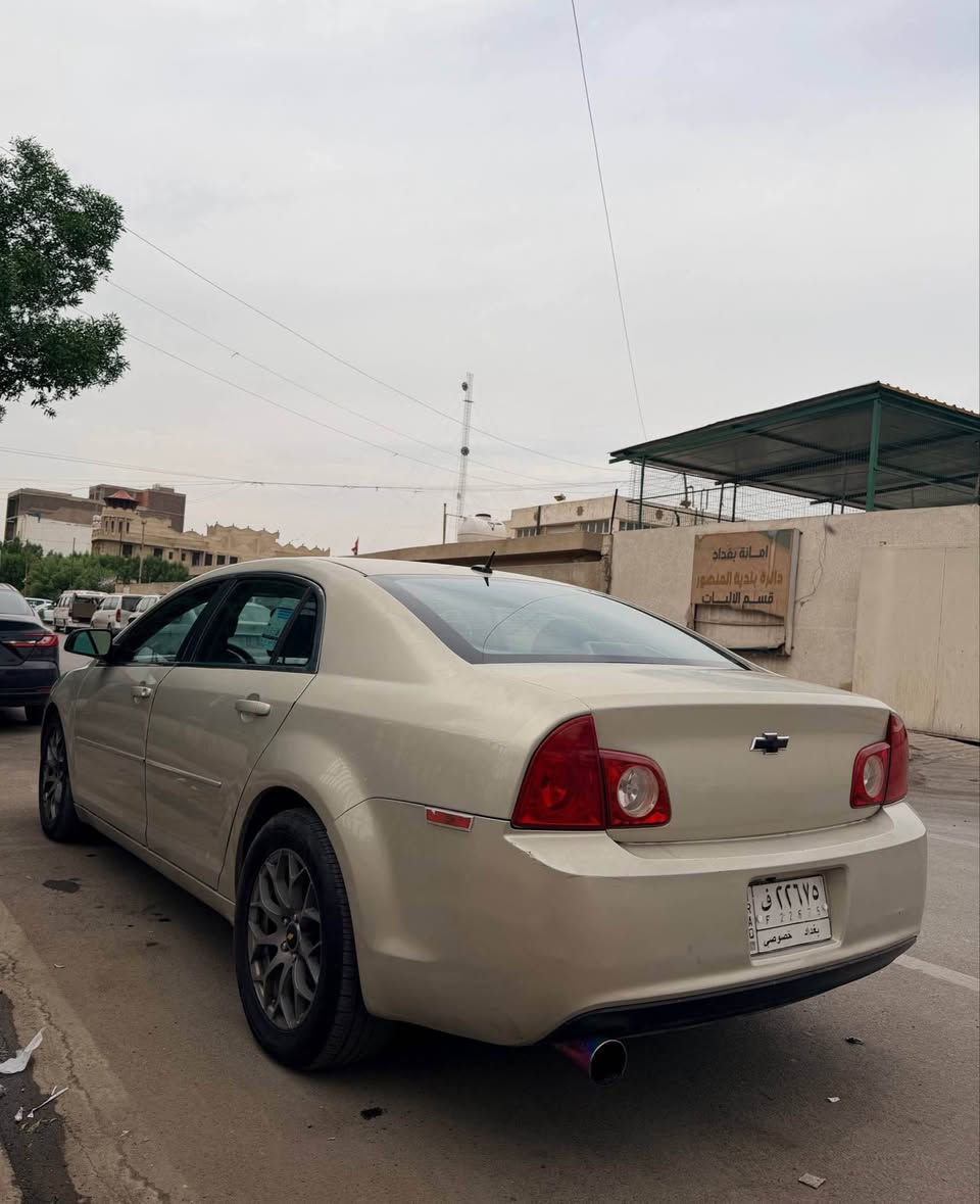 ماليبو • ٢٠١١ • ٤ سلندر