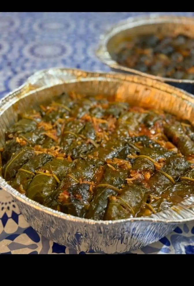سلام عليكم. ماكولات بركات الحسين (ع)  . تجهيز منزلي.. نضافه عاليه.. شغل مرتب وكلش جيد بالاضافه توصيل مجاني داخل الولايه .. اذا تحب تستفسر  راسلنه عل الواتساب وبيك خير وادلل العنوان رفاعي الرقم  ***********

نص مكتوب في الصور:
- مأكولات بركات الحسين العوان رفاعي أطيب المأكولات الشعبية بطعم البيت وبجودة عالية جودة . نظافة . طعم لا يُنسى دولمة صغير 8 ألف وسط 10 ألف كبير 25 ألف دجاج شوي 13 ألف برياني دجاج صغير 8 ألف وسط 10 ألف كبير 15 ألف كيك صغير 8 ألف وسط 10 ألف كبير 15 ألف + كب كيك سمج شوي كيلو 11 ألف كيلو ونص 15 ألف كيلوين 18 ألف سمبوسة 20 قطعة 5 ألف الكليجه نص 3 ألف الكيلو 6 ألف خلية النحل الكبيره 10 ألف الصغيره 5 ألف خدمة توصيل سريعة إلى باب بيتك *********** العوان - رفاعي