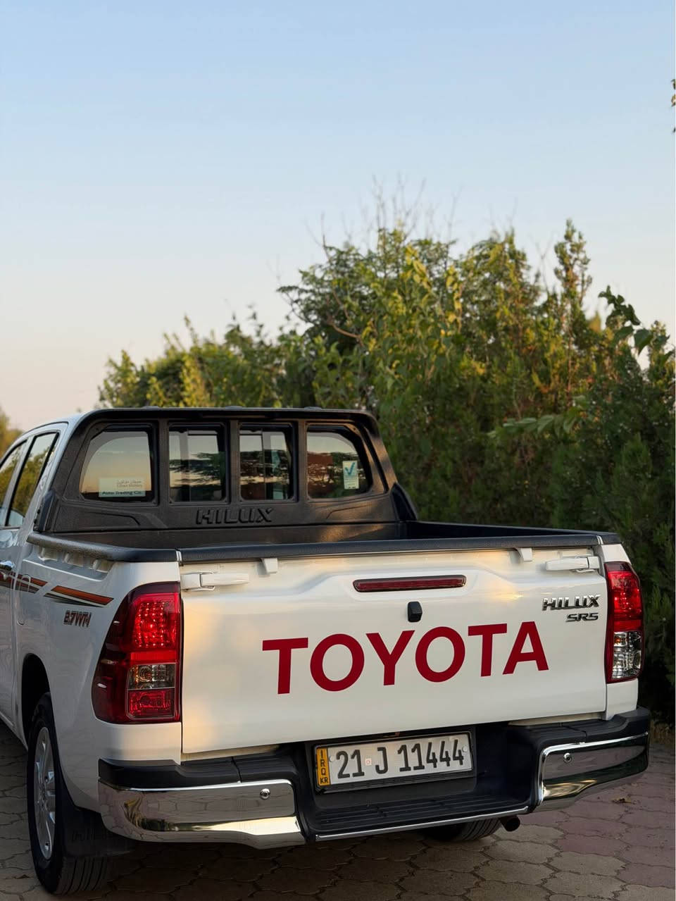 "بسم الله الرحمن الرحيم" 
Toyota Hilux 2021 jehan Motors
تۆیۆتا هایلوکس سفری شەریکە جیهان 
مۆدیل ٢٠٢١ گێر تۆماتیک ١١٢ هەزار کم  
فول فول مواسەفات پارچە ڕەش 
سەیارەکە تاک ئەکسلە 
سەیارەکە نمونەیە لە جوانی گیر مەکینە کارەبای بەشەرت رەقەم هەولیر فول مواسەفایە بەسمە شەخال کوشن تەبریدی سارد موبایل جارج دەبل ئەکسل شاشە لەمس کارپلەی تەحدیل سورحە گیر تۆماتیک سەیارەکە ١٢٢ هەزار کم حەقیقی ڕۆشتووە  
مۆدی لیخورینی ئیکۆ پاوەر نۆرمال گیچ ئەلیکترۆنی تبرید مەرکەزی چوار تایە ویلی لۆکی لەژیرە 
سەیارەکە پارچە ڕەشە لەسەر ساخی 
بۆدی ساخە دۆسەی لای سایەق کەمیک گرتوە هەیە ئەگینا هیجی پێوەنیە هەموو گیانی بەشەرت وەکالە بەناوکردن بەشەرت شەریکە جیهانی فول فولە  
رەقەم سلیمانی سەیارەکە بەناو خۆمانە 
ناونیشان ڕانیە 
***********
*********** تیل 
ڤایبەر وەتس ئەپی لەسەرە السليمانية, العراق
