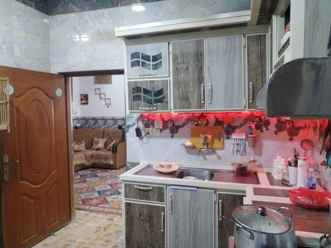 تفاصيل داخل الصور
