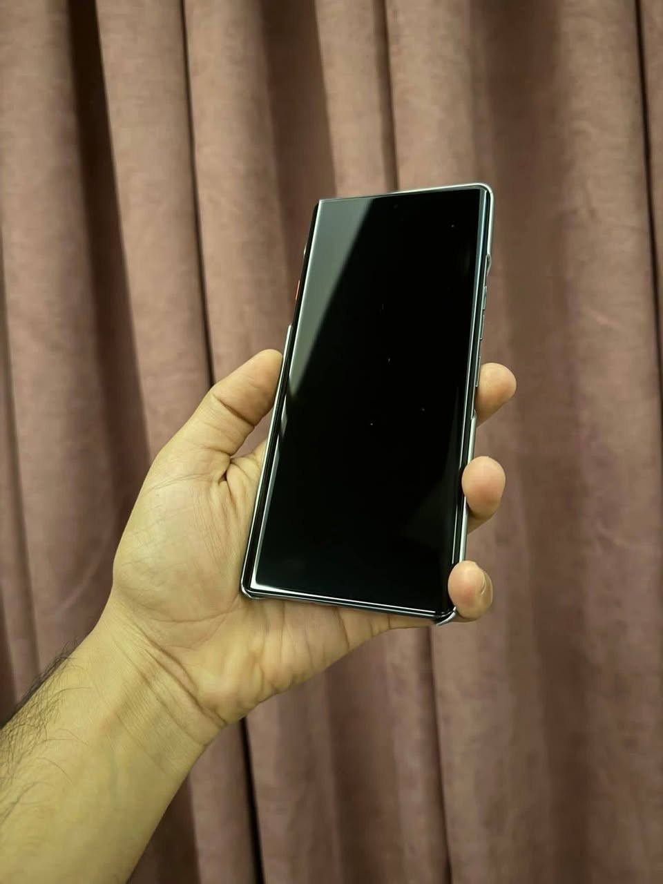 تكنو كامون 40 برو 5G • ٢٥٦ • رام ٨