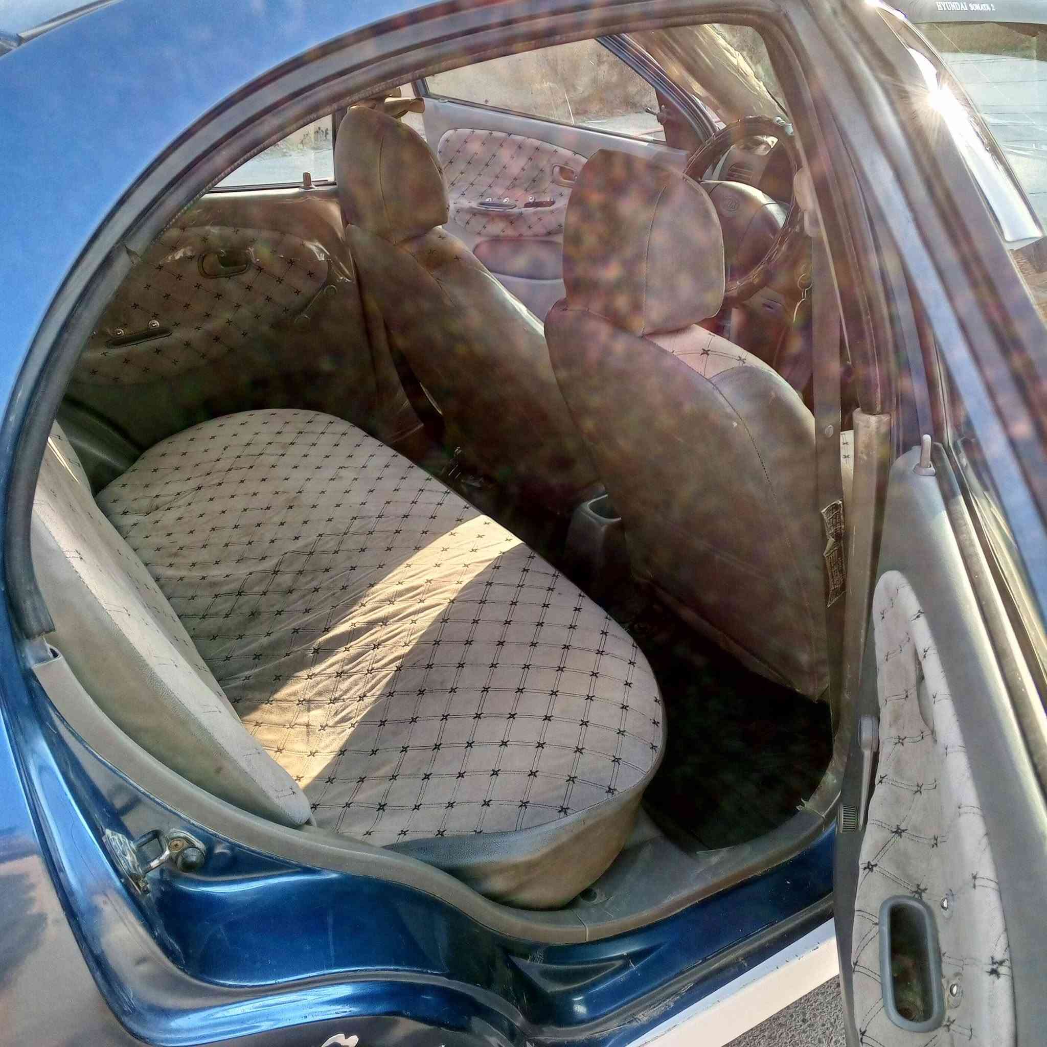 السلام عليكم للبيع كيا ريو 2001 كير اوتوماتيك مكينه 1600 رقم بغداد انكليزي مسبوغه جماليه ما عده القماره مامسبوغه دوشمه جديد داخل جديد مكينه لا بخار ولا تنقيص تخم تاير شرط التحويل  السعر 36 وبيهه مجال  للشراي مكان بغداد بوب الشام هاتف ***********  حياك  الله وتدلل
