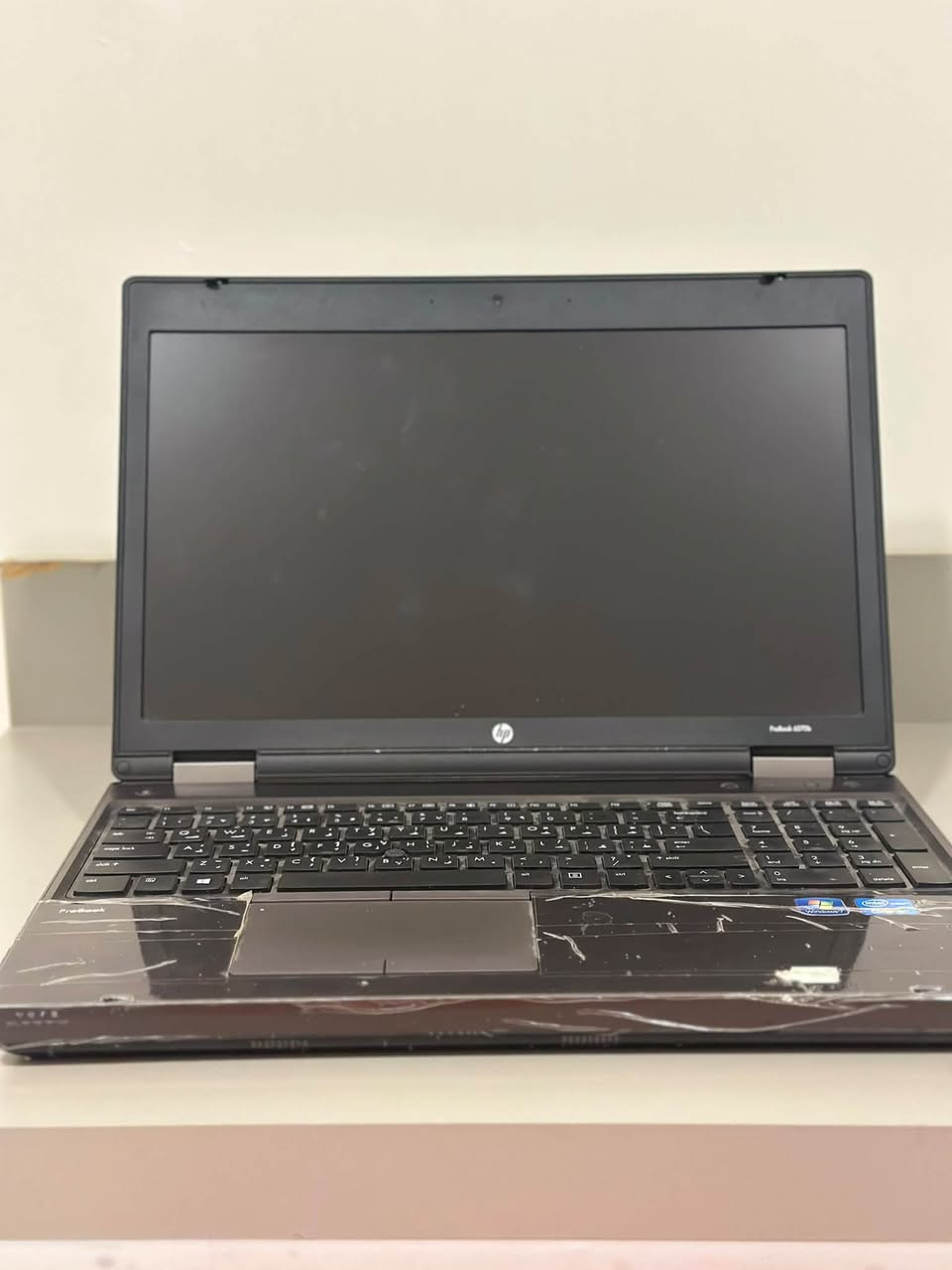 السلام عليكم
لابتوب hp جيل الثالث رام 8 هارد 256
لون جوزي حجم الشاشة 15.6 نضافة 90‎%‎
ناقصها فقط بطارية خارجية وسعرها ميتجاوز 20-15 الف فقط 

السعر 175 الف

مكاني بغداد الدورة 
*********** متواجد ع واتس
