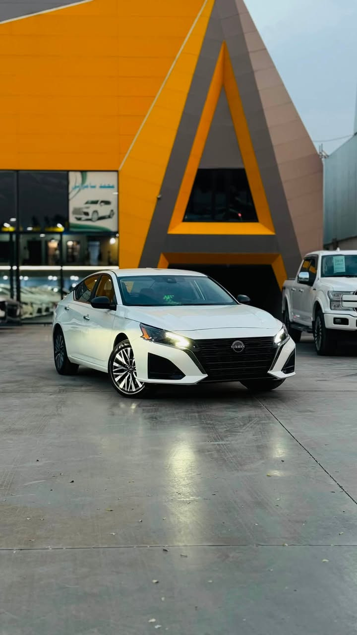 ابیض و ٢٠٢٥ و ١٥٤ ورقە 🔥
.
Nissan altima 2025 
.
مواصفات SV .
.
ماشیە ١٥ الف مایل
.
سیارە حادثە بنید صبغ و کم مکان تعدیل بارد بي .
.
سعرە ١٥٤ ورقە .
.
كاتي سياره و مكانه كلار 
.
***********
