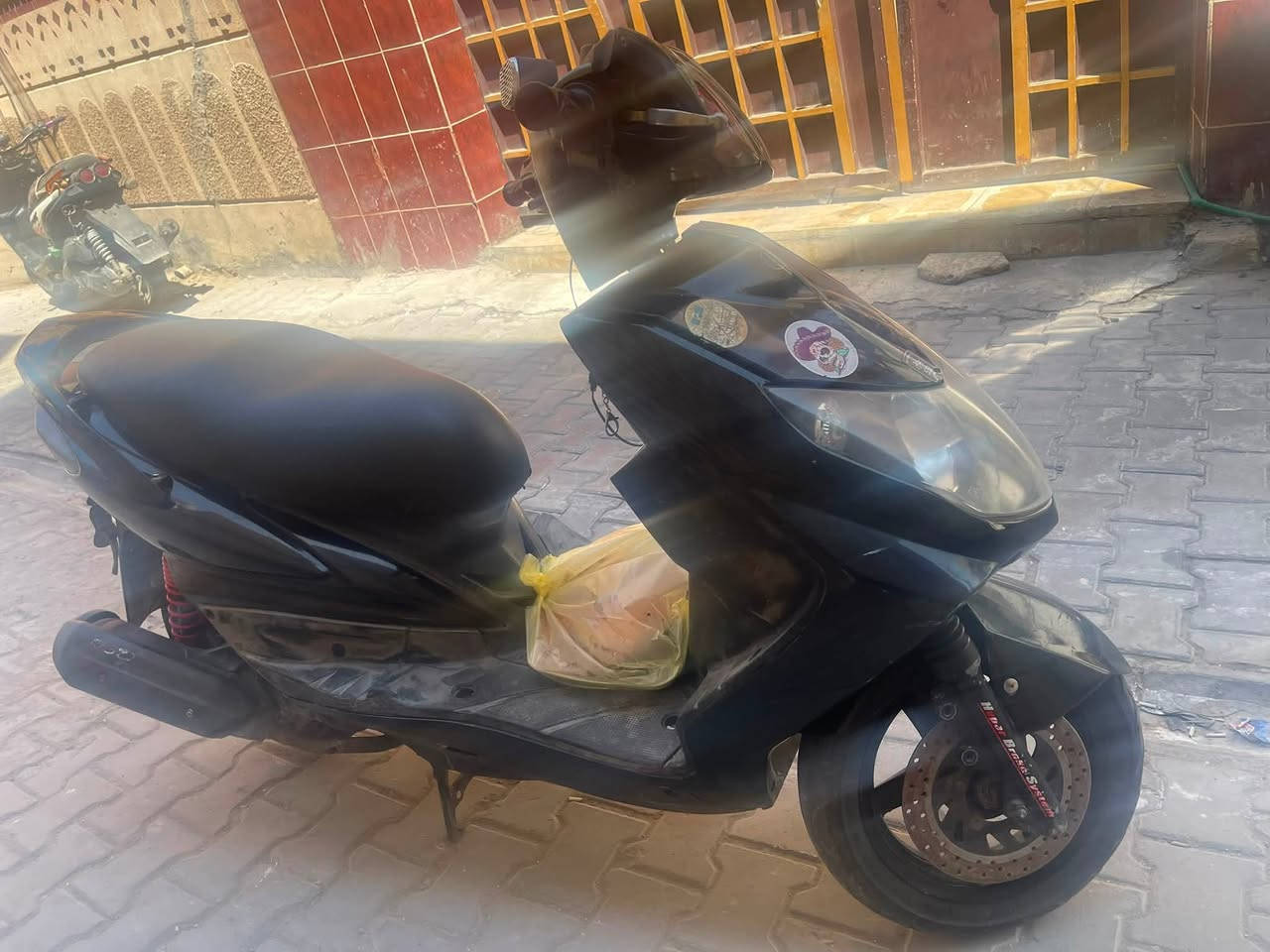 سكنس كابريتى تجاريه فقط الباقي بلادي
مكينه مكفوله لأنضوح ولا صوت ولا دخان
ناعمه 
كفرات بلاديه نضافتهن 90/100
كهربائيات كله شغاله منطول لطول 
دبلات تايرات لوك طسه ناعمه كلش 
ملاحضه كابريتى تجاريه سعر 550 بهى مجال بغداد كريعات استفسار اكثر اتصال ☎️ ***********
