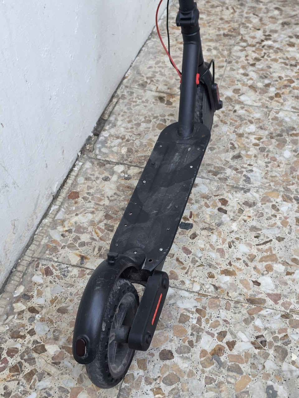 السلام عليكم
سكوتر ليثيوم للبيع 
نضيف جدا 
شاحنه وكامل مكمل بطاريته فول 
ايكو وسرعه وسط وسبورت 
مكاني بغداد 
الشراي يراسلني 
***********
